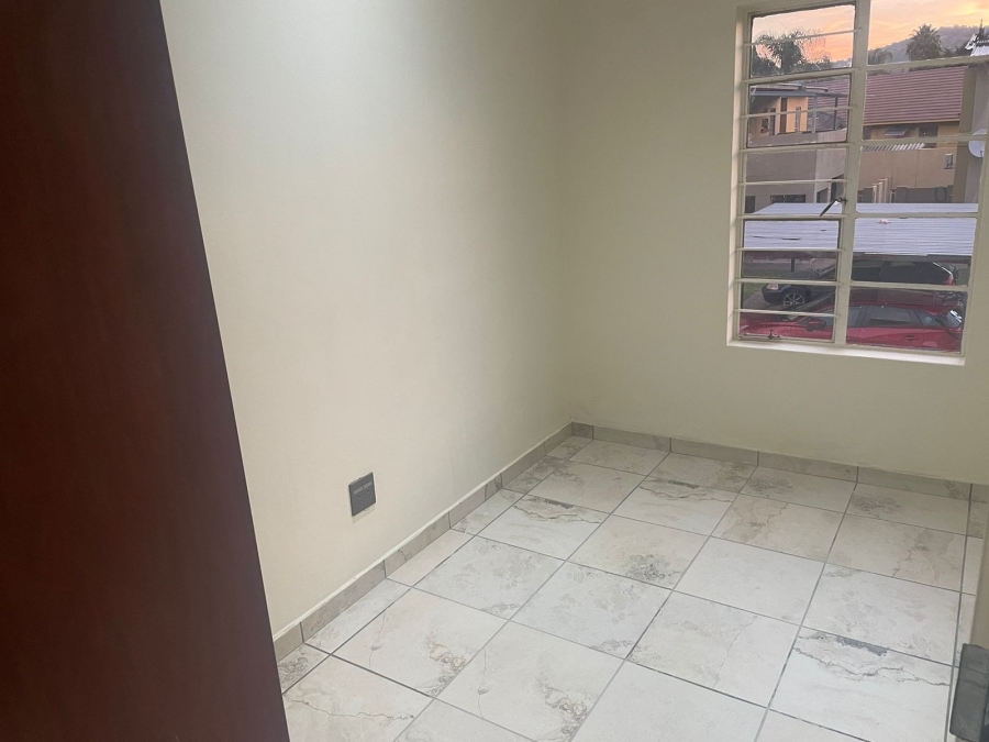 2 Bedroom Property for Sale in Waterval East North West